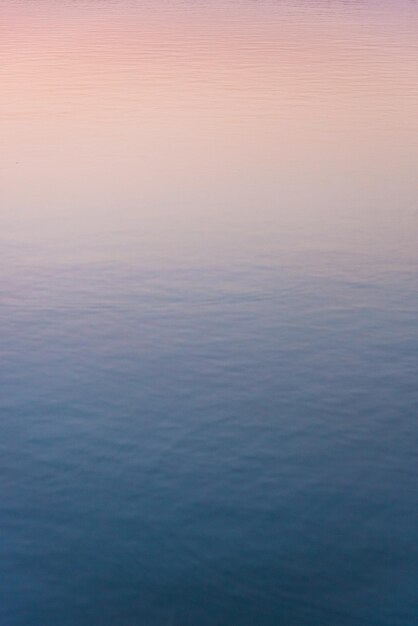 写真 夕暮れ の 時 の 空 に 対し て の 海 の 景色