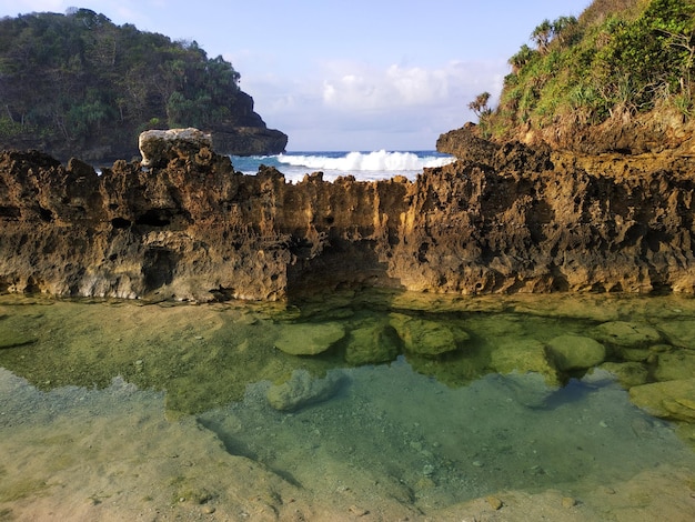 Фото Красивый вид на море на фоне неба