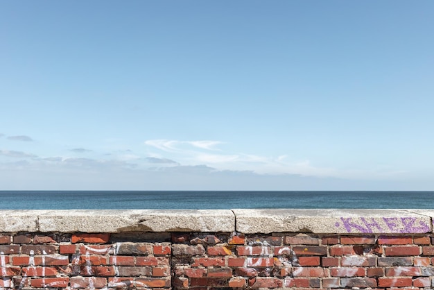 写真 空に照らされた海の景色