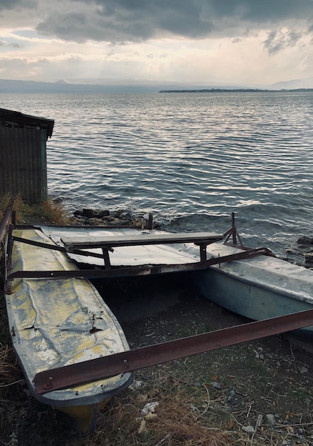 Фото Красивый вид на море на фоне неба