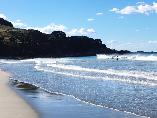 写真 空に照らされた海の景色