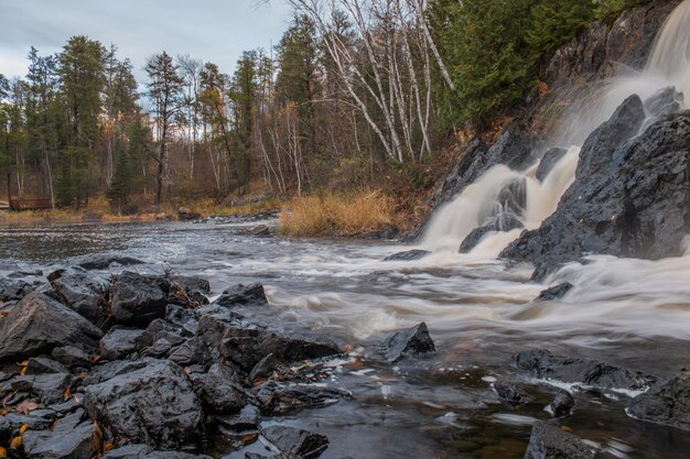 Фото Красивый вид на водопад