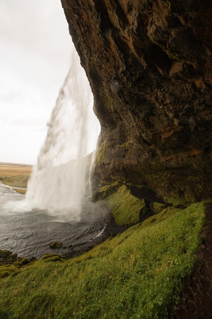 Фото Красивый вид на водопад