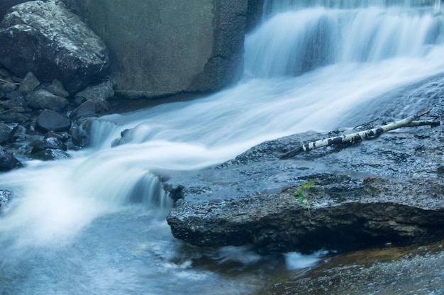 Фото Красивый вид на водопад