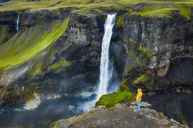 Фото Красивый вид на водопад