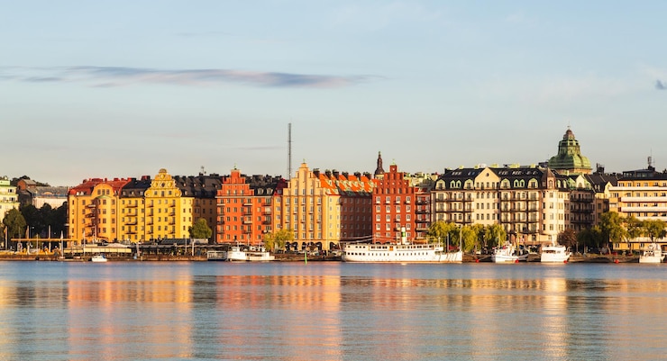 Photo scenic view of old town gamla stan during sunset in stockholm sweden