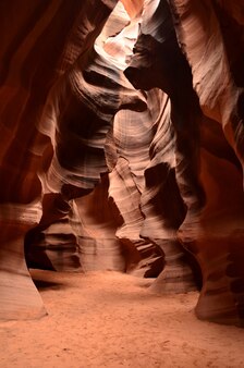 Vista panoramica del red rock slot canyon nella riserva navajo