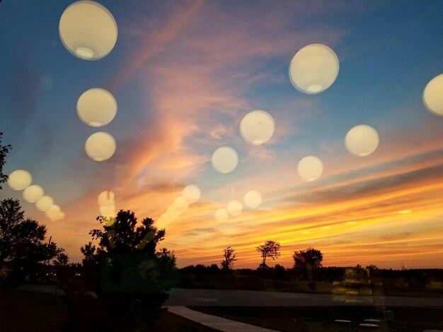 Foto vista panoramica della strada contro il cielo durante il tramonto