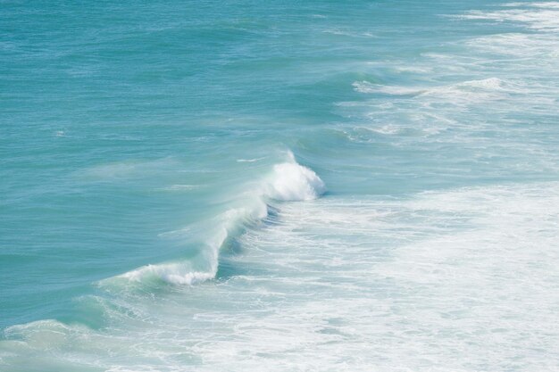 Foto vista panoramica del mare contro il cielo blu