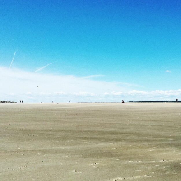 Photo scenic view of sea against blue sky