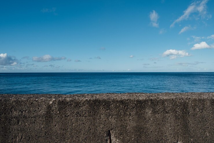 Photo 青い空を背景にした海の景色