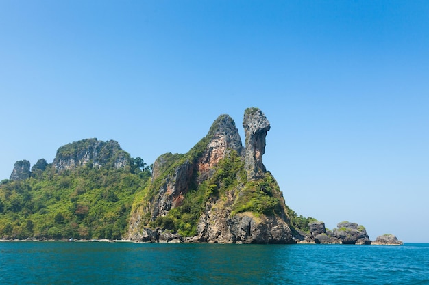 Photo scenic view of sea against clear blue sky