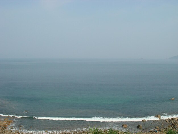 Foto vista panoramica del mare contro un cielo limpido