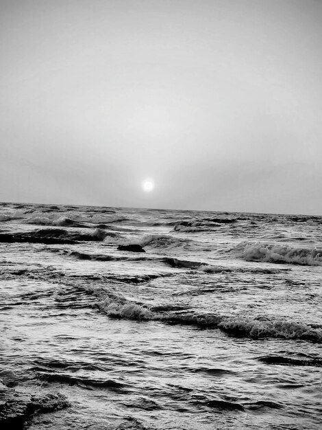 Foto vista panoramica del mare contro un cielo limpido