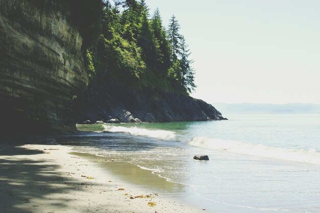 Photo scenic view of sea against clear sky