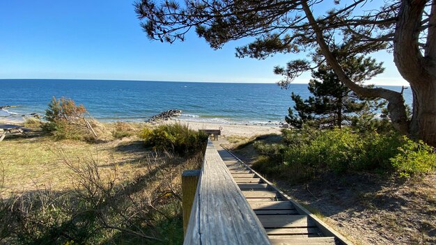 Foto vista panoramica del mare contro un cielo limpido