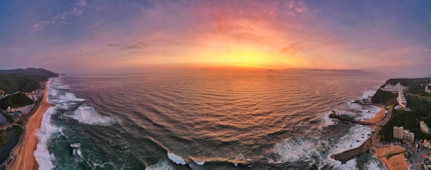 Foto vista panoramica del mare contro il cielo durante il tramonto