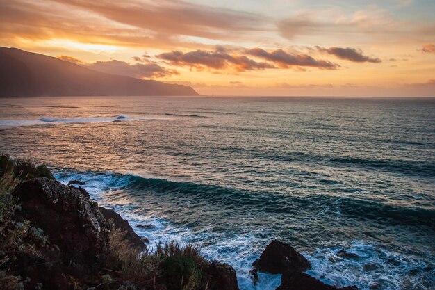 Foto vista panoramica del mare contro il cielo durante il tramonto