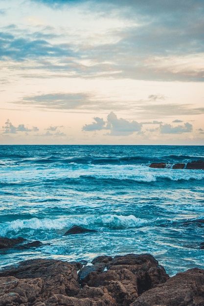 Foto vista panoramica del mare contro il cielo durante il tramonto