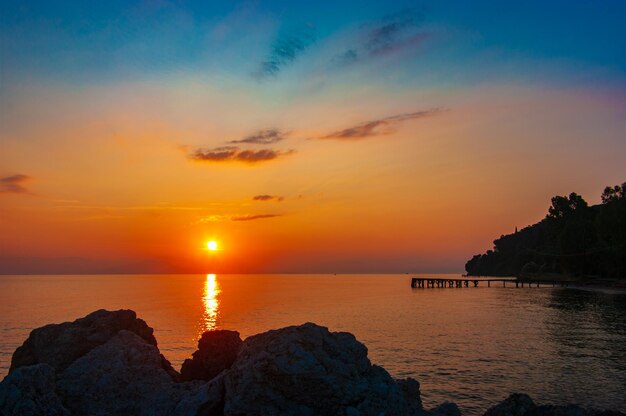 Foto vista panoramica del mare contro il cielo durante il tramonto