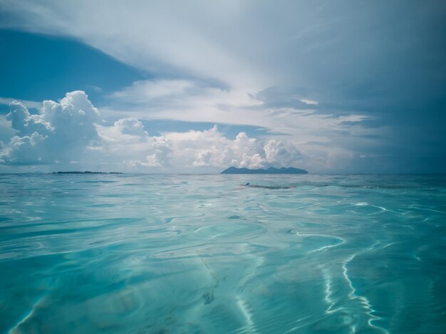 Photo scenic view of sea against sky