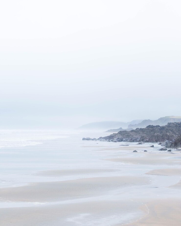 Photo 空に照らされた海の景色