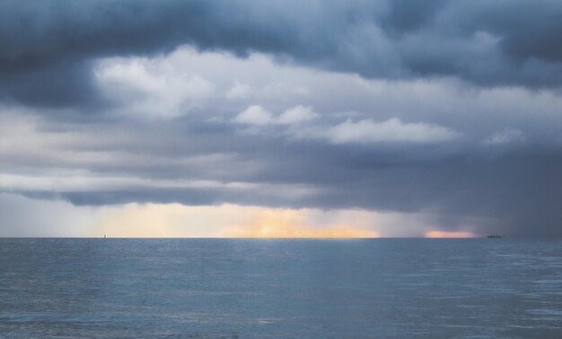 Photo scenic view of sea against sky