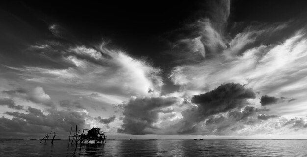 Photo scenic view of sea against sky