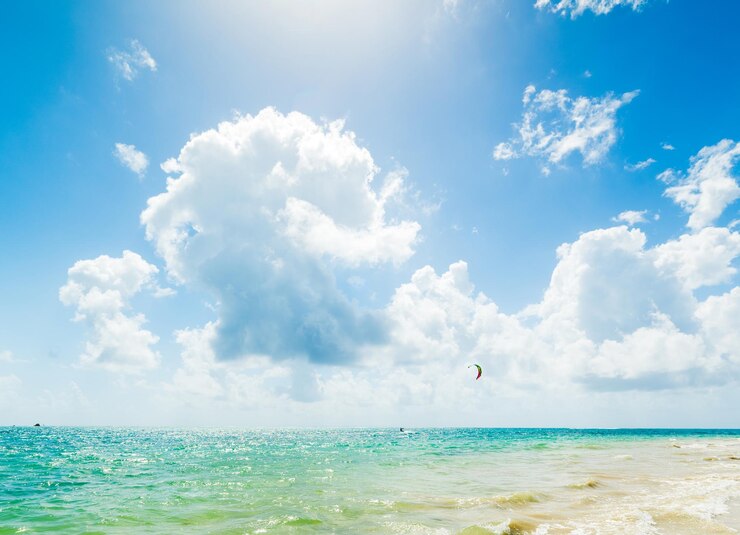 Photo 空に照らされた海の景色