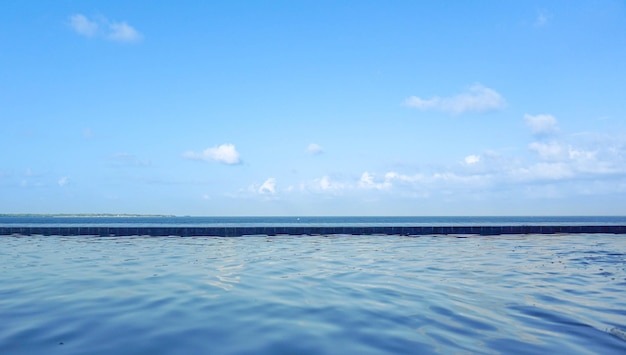 Foto vista panoramica del mare sul cielo