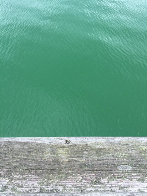 空に照らされた海の景色