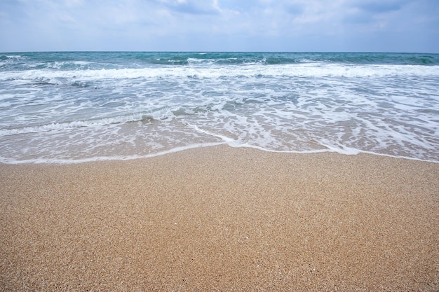 空に照らされた海の景色
