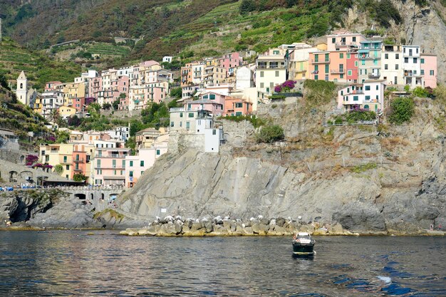 Foto vista panoramica del mare per città