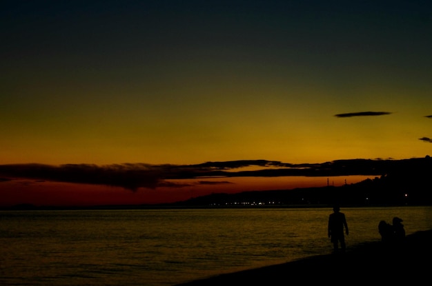 夕暮れ の 海 の 景色