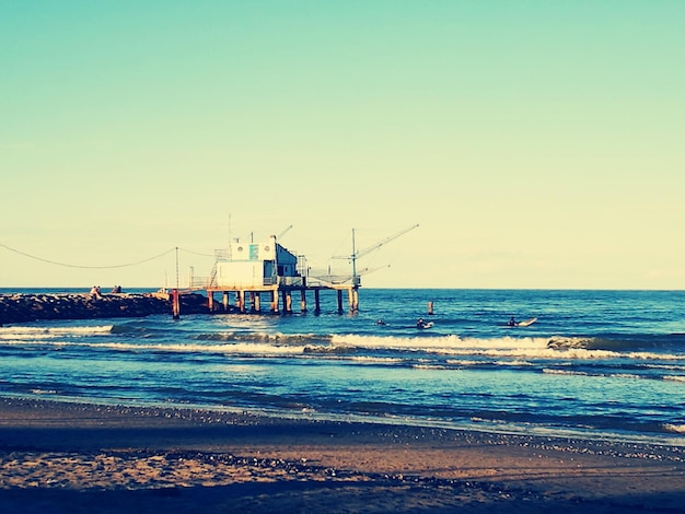 Foto la vista panoramica del mare