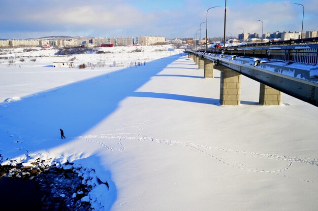 Foto la vista panoramica della neve contro il cielo