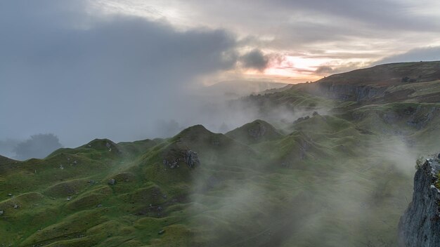 Photo scenic view of sunset over garn fawr wales