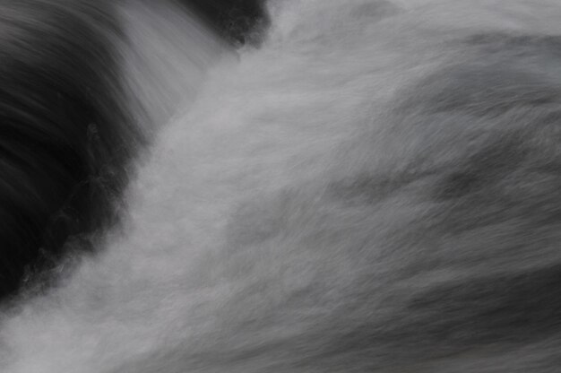 Photo scenic view of waterfall