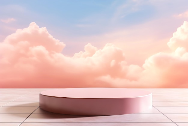 Schattig roze podium met pluizige wolk in de lucht