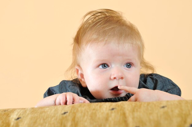 Schattige kleine baby close-up portret