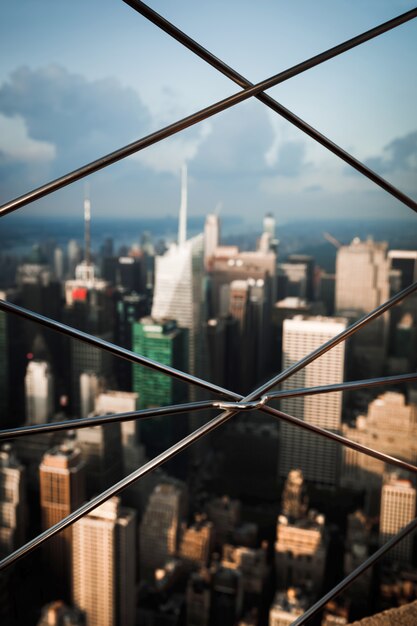 Schermen op het observatiedek van het empire state building