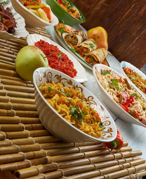 Schezwan keuken, azië chinese keuken, traditionele geassorteerde gerechten, bovenaanzicht.