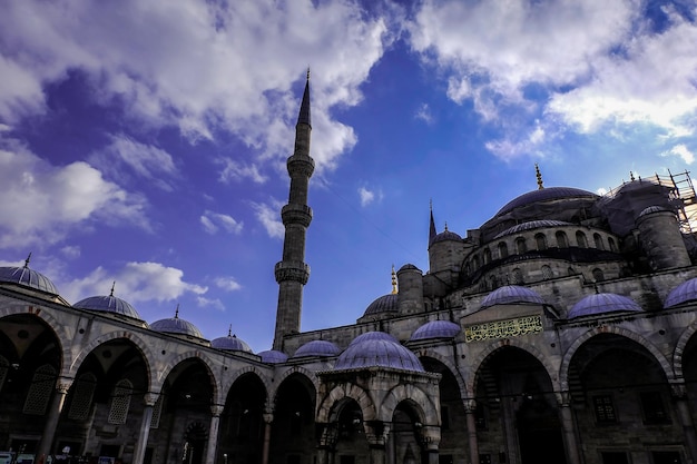 Schilderachtig uitzicht op de prachtige Blauwe Moskee in Istanbul