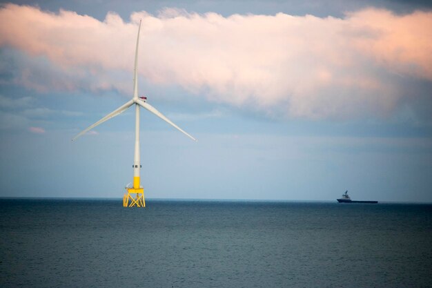 Foto schilderachtig uitzicht op de zee tegen de lucht