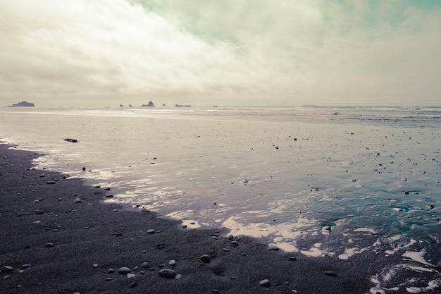 Foto schilderachtig uitzicht op de zee tegen de lucht