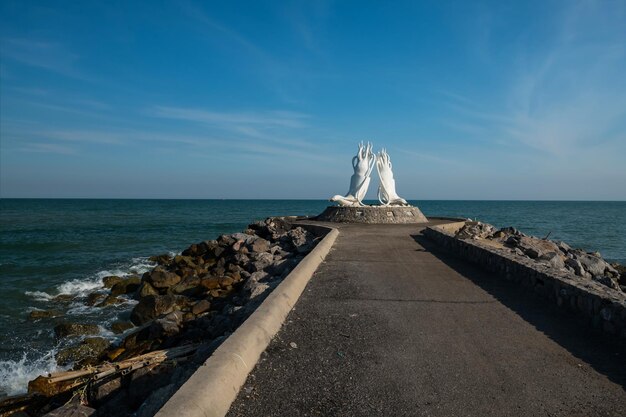 Foto schilderachtig uitzicht op de zee tegen de lucht