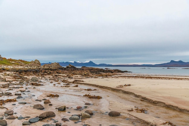 Foto schilderachtig uitzicht op het strand tegen de lucht