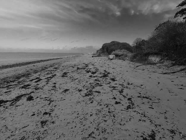 Foto schilderachtig uitzicht op het strand tegen de lucht