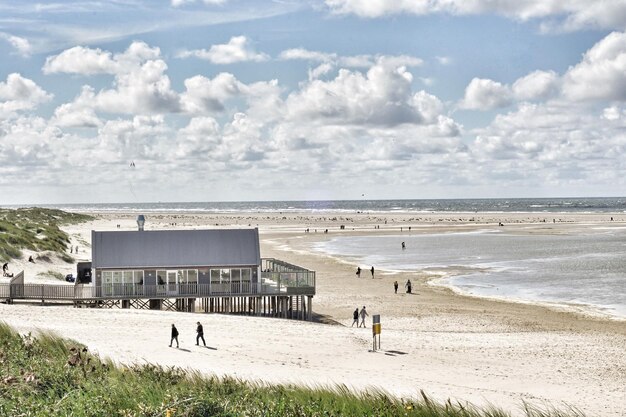 Foto schilderachtig uitzicht op het strand tegen de lucht