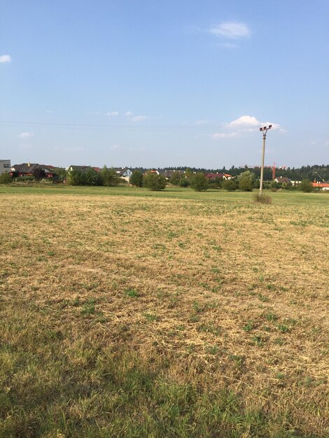 Foto schilderachtig uitzicht op het veld tegen de lucht